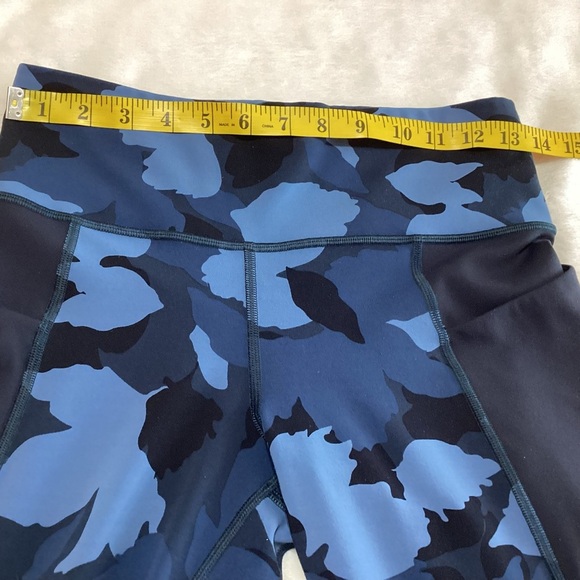 Athleta Camo Leggings Size Small Blue Activewear Athleisure Workout Gym - Picture 7 of 10